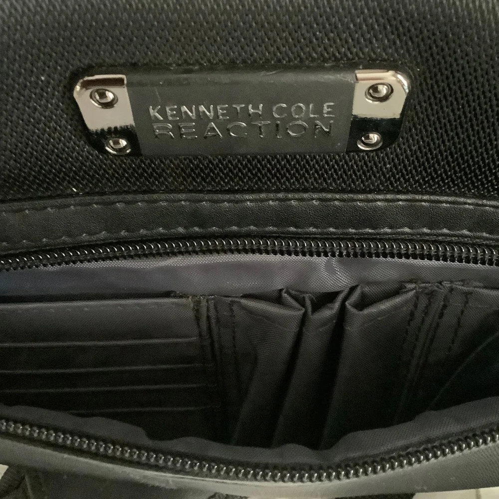 NWOT Kenneth Cole Notebook bag